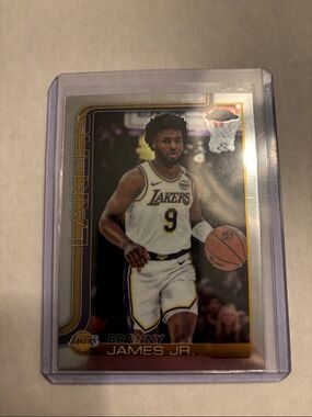 Topps Lakers Card - White, Purple & Gold